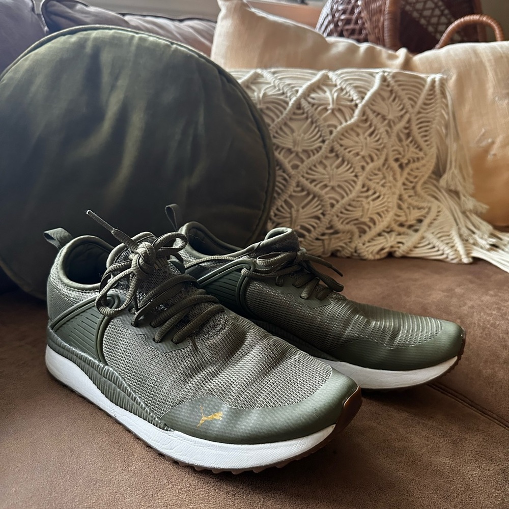 Women's 7.5 Puma Women's Pacer Next Cage Fresh Mesh Sneakers in green